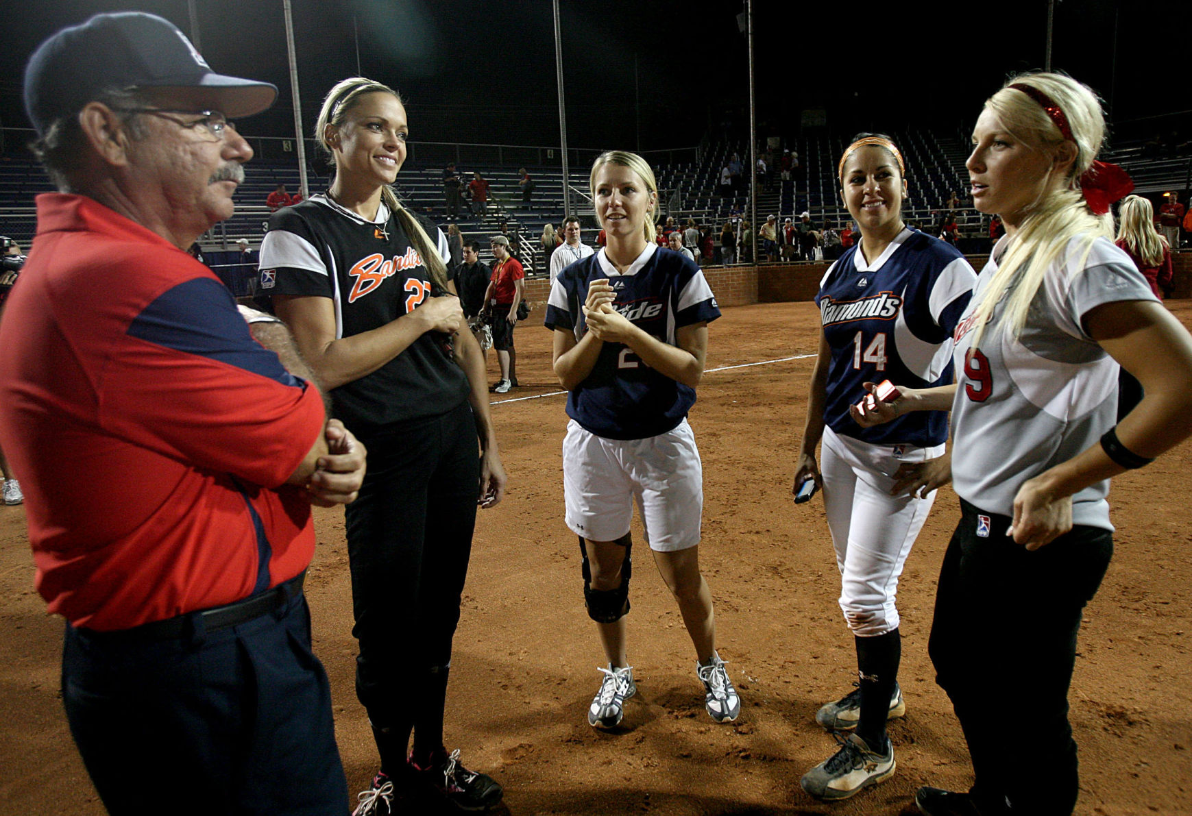 University of Arizona pitcher Taryne Mowatt